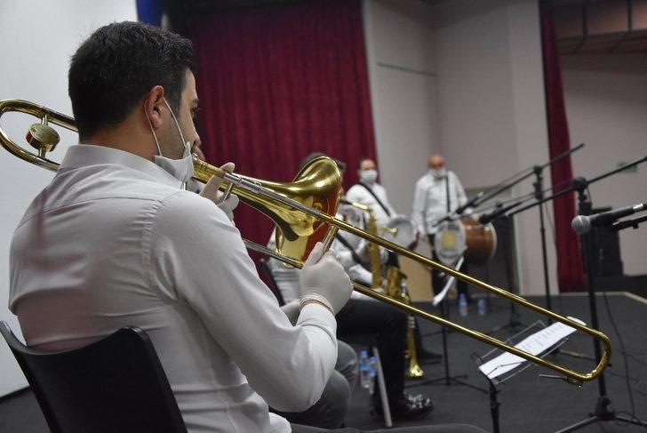 Akhisar Belediyesinden ’online konser’ G3