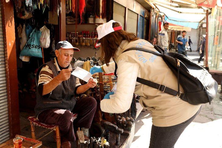 Büyükşehir Belediyesi günlük 61 bin maske dağıtıyor G2