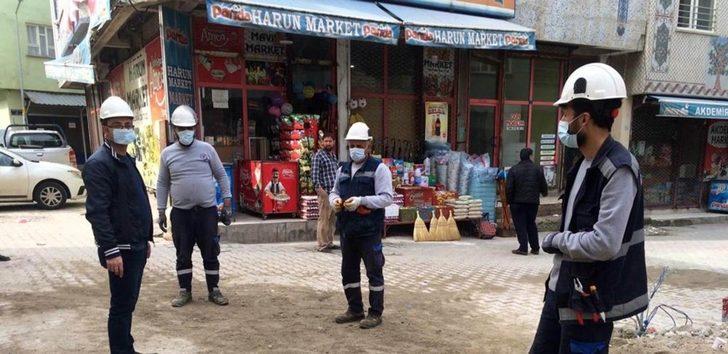 Büyükşehir Belediyesi günlük 61 bin maske dağıtıyor G3
