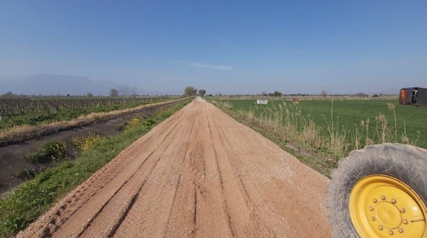 Manisa Ticaret Borsası destek oldu, ova yollarında &ccedil;alışmalar başladı