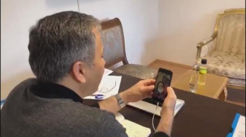 Vali Yerlikaya telefonla o paylaşımın hedefindeki aileyi aradı