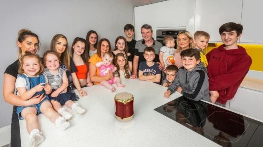 S&uuml;peranne, koronavir&uuml;s salgınının ortasında 22'nci &ccedil;ocuğunu doğurdu