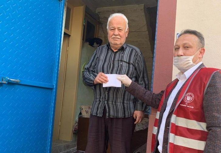 AK Parti teşkilatı 300 adet gıda kolisi bağışında bulundu G2