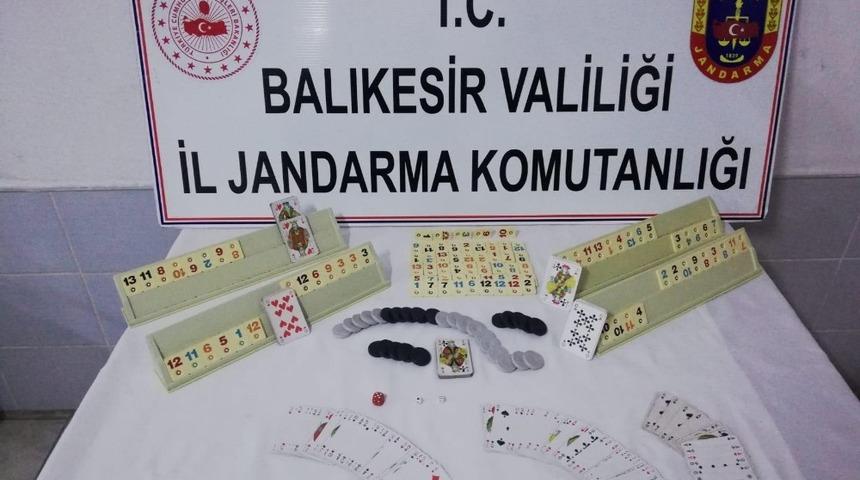 Kumar oynayan 8 kişiye 35 bin lira para cezası