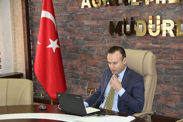 Ağrı Valisi Elban, e-konferans yoluyla bin 300 öğretmene seslendi G4