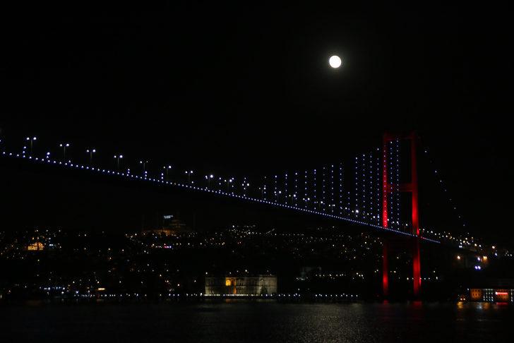 İstanbul'da 'Süper Ay' kartpostallık görüntüler oluşturdu G3