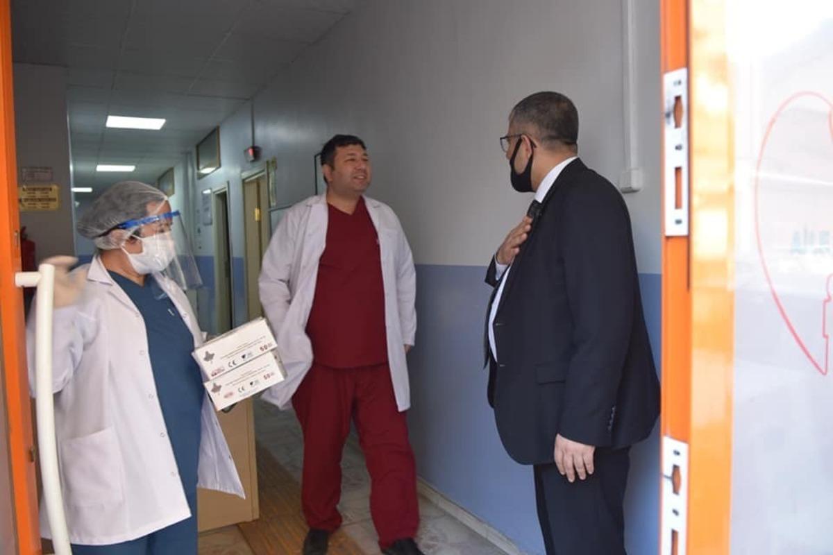 Taşk&ouml;pr&uuml; Belediyesi, kurumlara 6 bin adet maske hediye etti