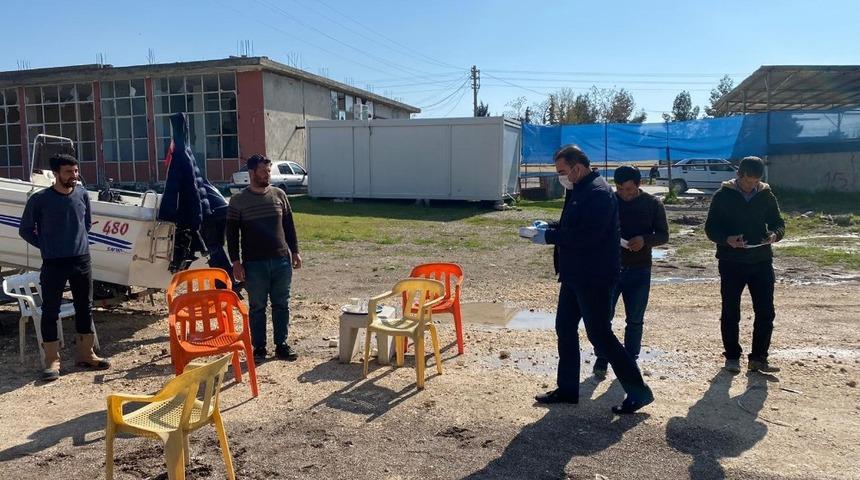 Samsat&rsquo;ta maskeler &uuml;cretsiz dağıtıldı