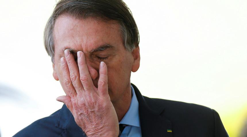 Salgına rağmen pastaneye giden devlet başkanına protesto