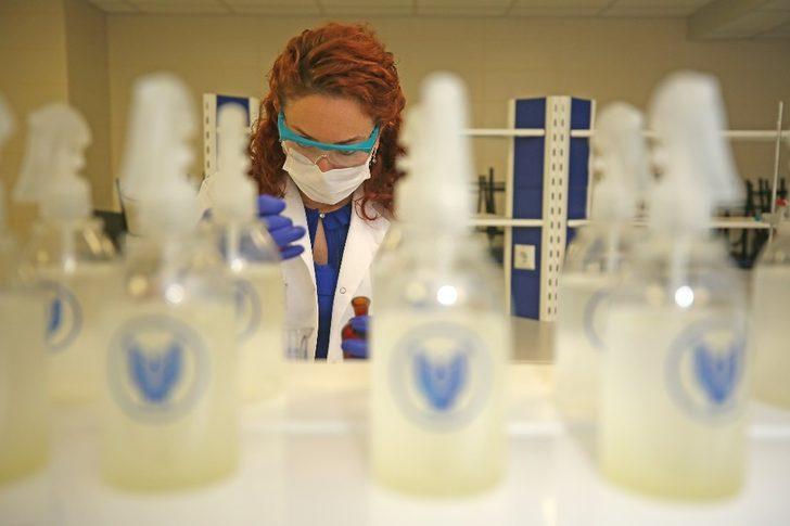 Yaşar Üniversitesinden kampüsü için dezenfektan üretimi G1