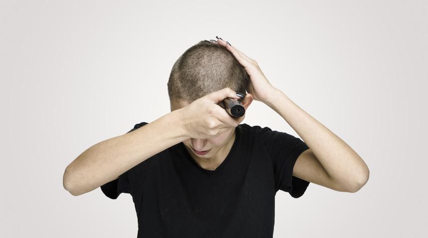 Neden karantinada sa&ccedil;ımızı tıraş etmek istiyoruz?