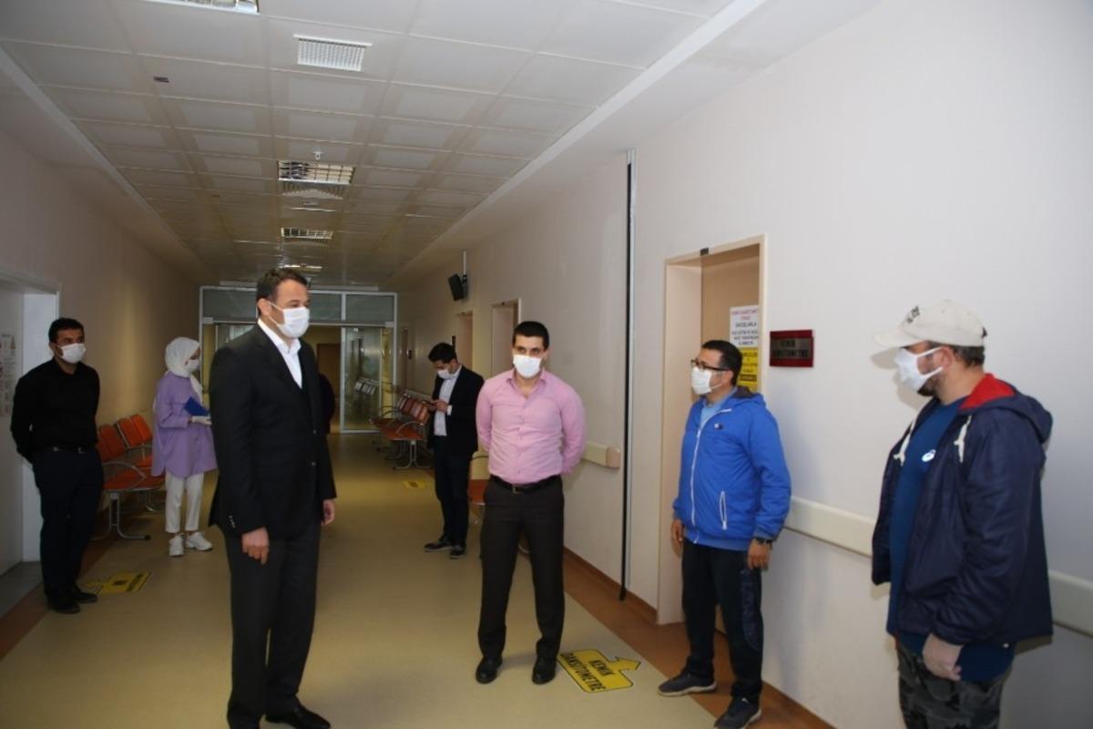 Başkan Ulutaş&rsquo;tan Sağlık &Ccedil;alışanlarına Moral Ziyareti