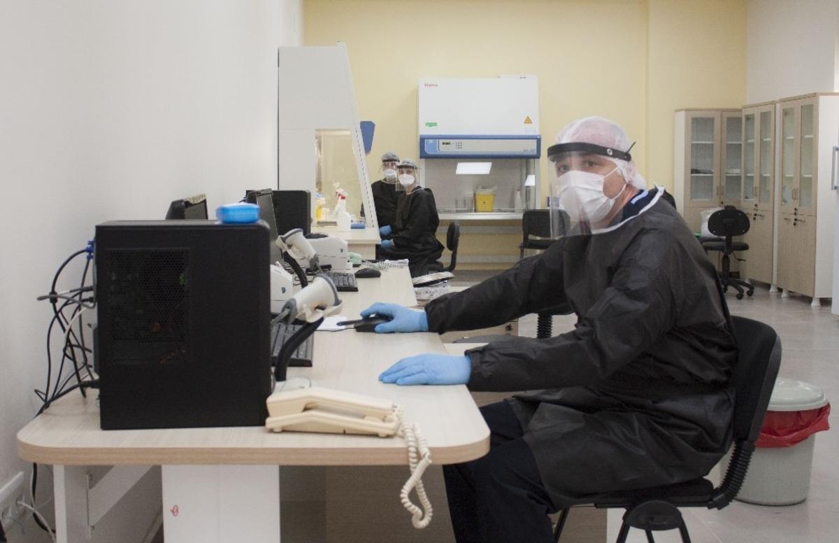 DE&Uuml;&rsquo;de Covid-19 tanı testlerine başlandı