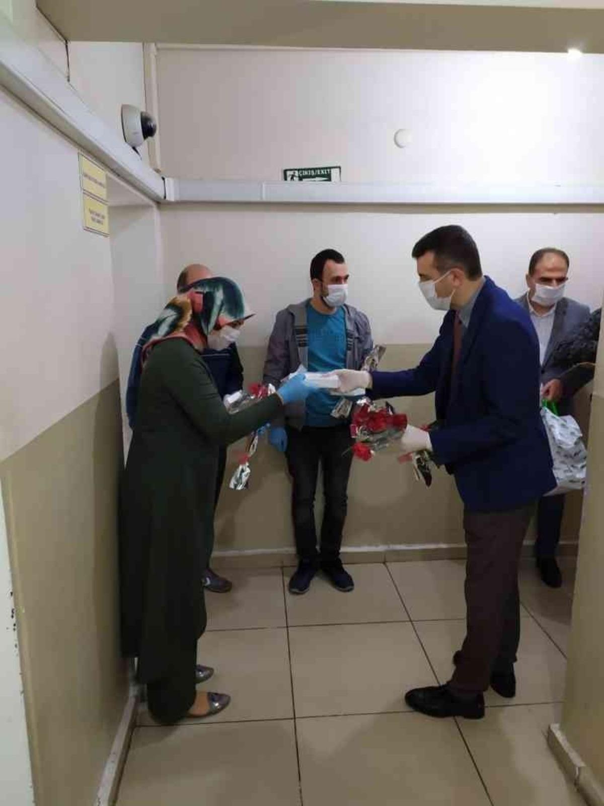 Kaymakam Arslan polislerin haftasını kutları