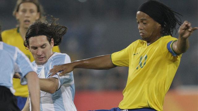 Messi, Ronaldinho'nun kafeletini ödedi mi?