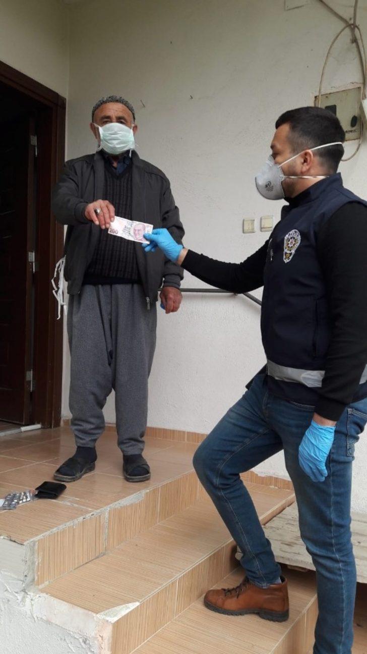 73 Yaşındaki Ali amca, maaşının 200 lirasını kampanyaya bağışladı G3