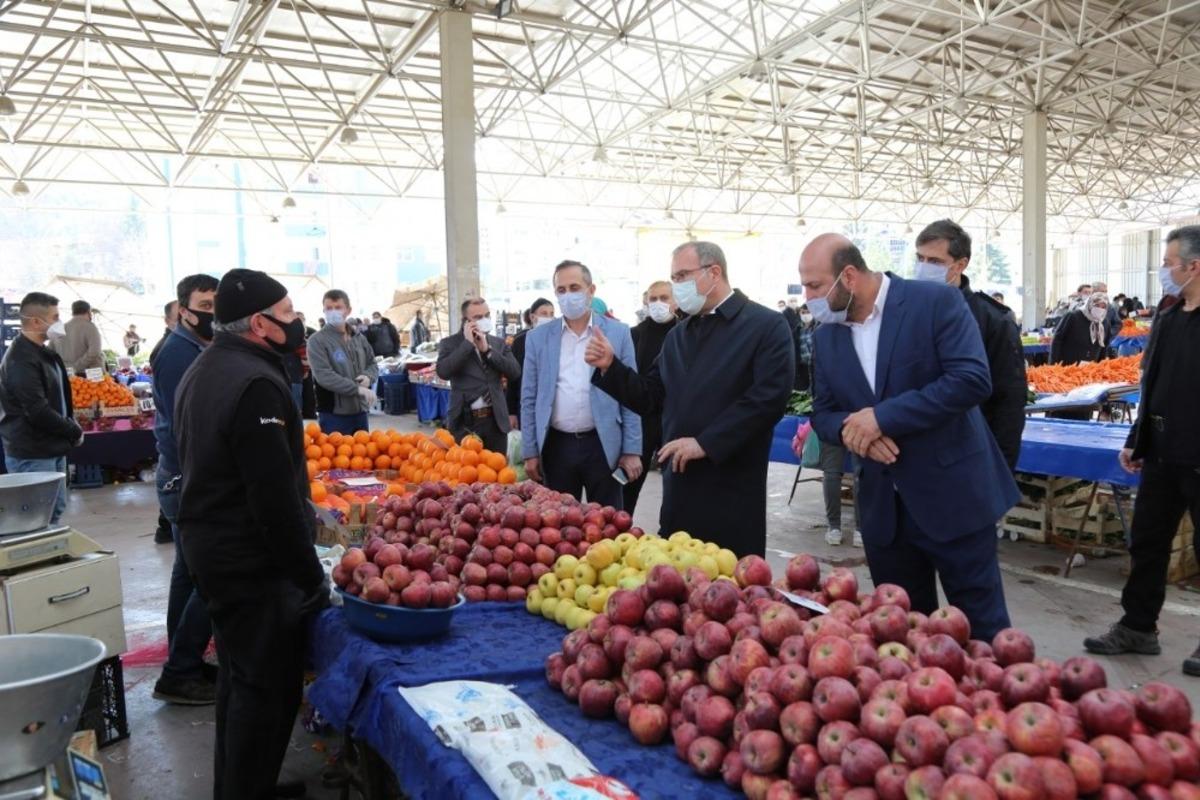 Pazar yerinde Korona vir&uuml;s Covid-19 tedbirleri denetimi