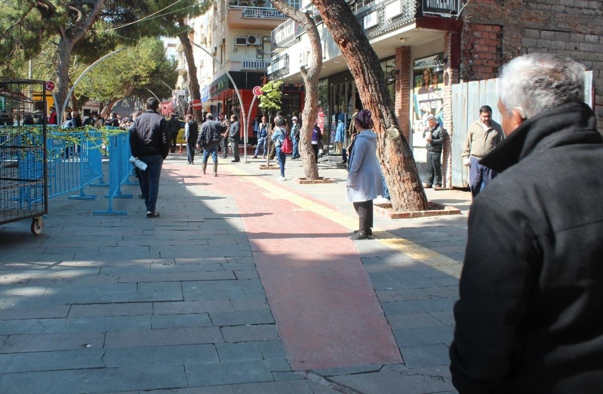 Yasaklara uymayan 14 kişiye toplam 50 bin 628 TL ceza