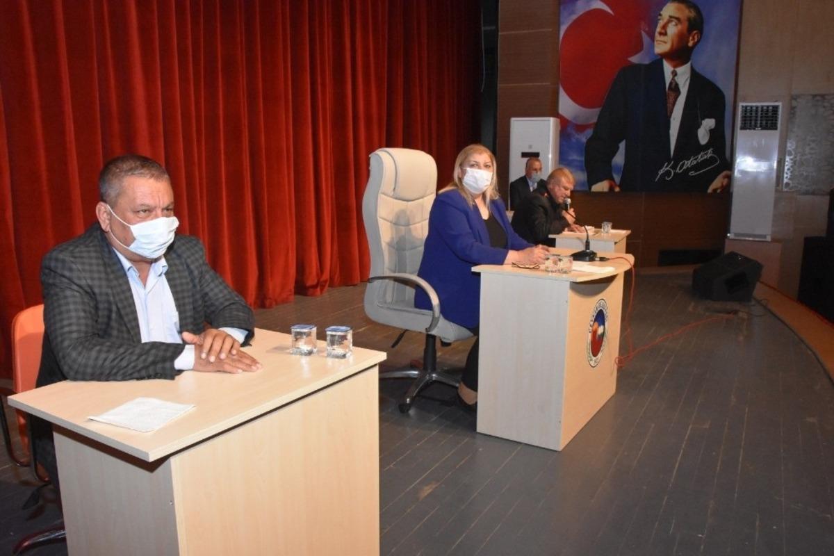 Ceyhan belediye meclisi olağan&uuml;st&uuml; toplandı