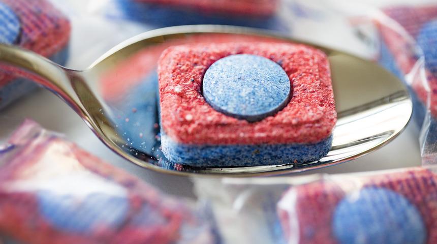 &Ccedil;amaşır makinesindeki k&ouml;t&uuml; koku ve kireci bu y&ouml;ntemlerle yok edebilirsiniz!