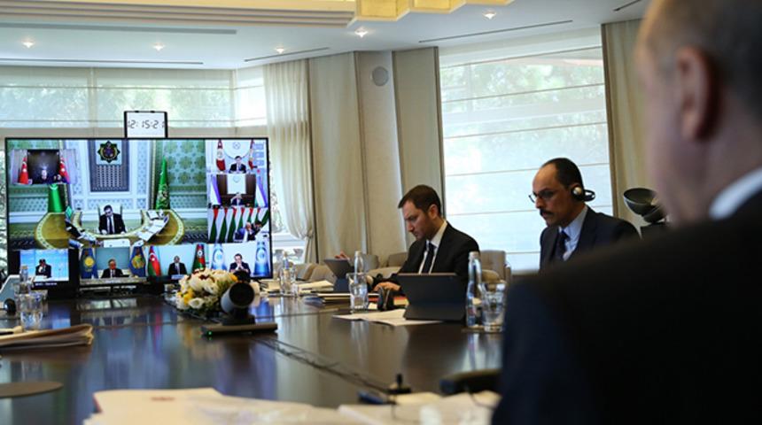 Son dakika! Cumhurbaşkanı Erdoğan: G&ouml;r&uuml;nmez d&uuml;şmana karşı zor bir savaş y&uuml;r&uuml;t&uuml;yoruz