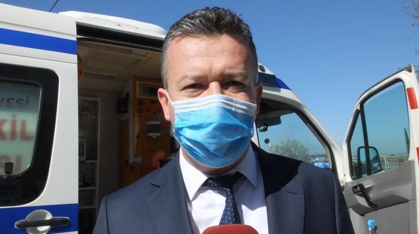 Burhaniye&rsquo;de belediye ambulanslar i&ccedil;in dezenfekte alanı oluşturdu