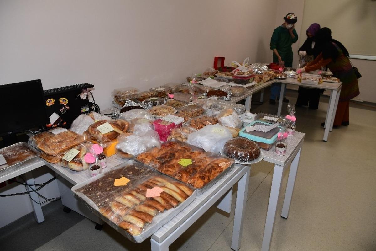 Sancaktepe Belediyesi personelinden sağlık &ccedil;alışanlarına jest