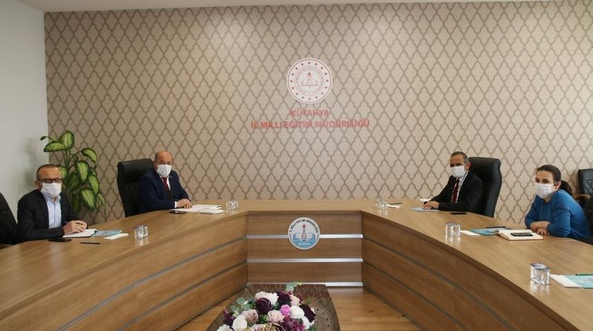 K&uuml;tahya&rsquo;da eğitim yatırımları g&ouml;r&uuml;ş&uuml;ld&uuml;