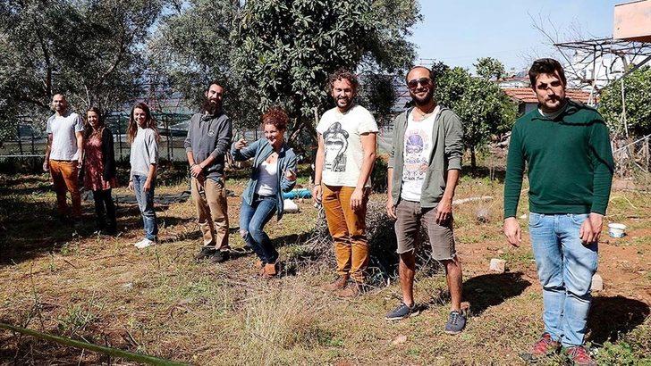 Kamp sırasında tanışmıştı! 6 Fransız , 1 İspanyol'u evinde ağırlıyor G2