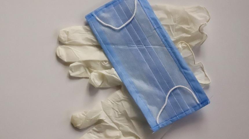 Konya B&uuml;y&uuml;kşehir&rsquo;den kullanılmış maskeleri ve eldivenleri yerlere atmayın &ccedil;ağrısı