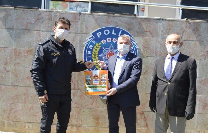 Başkan Özdemir’den polislere hediye G3