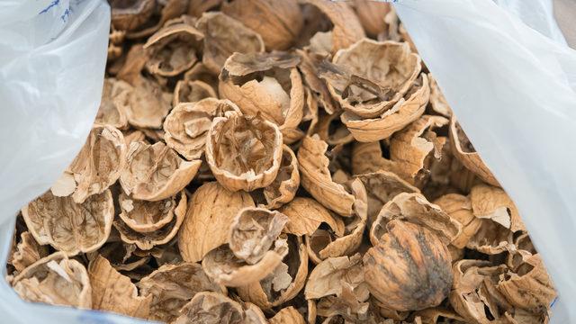 Paranız cebinizde kalsın! Evde yapabileceğiniz doğal tüy dökücü krem tarifleri!