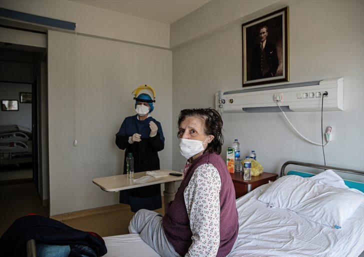 İstanbul Cerrahpaşa Tıp Fakültesi'nde koronavirüsü yenen hastalar görüntülendi G4