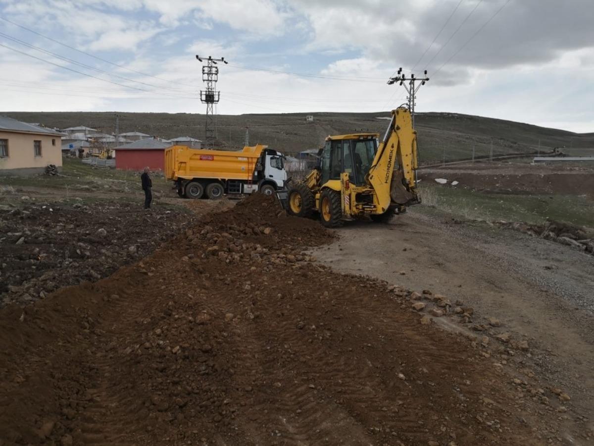 B&uuml;y&uuml;kşehir yeni sezonu grup yollarla a&ccedil;tı