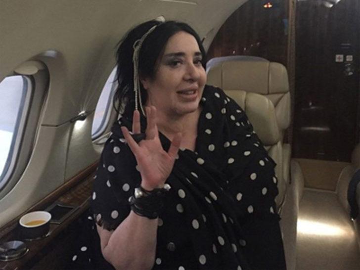 Ebru Gündeş'ten 'özel uçaklı' jest G3