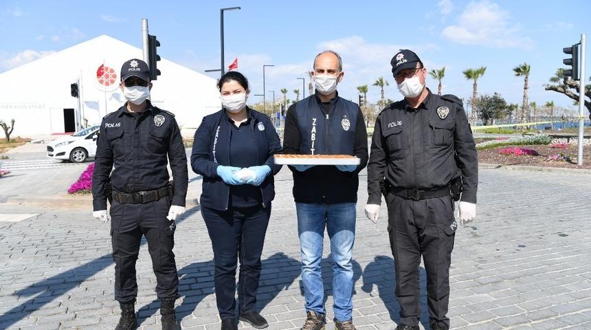 Zabıta&rsquo;dan polislere tatlı