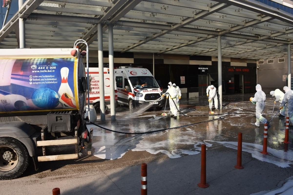 Tuzla Belediyesi sağlık &ccedil;alışanlarının her daim yanında