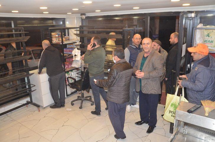 Ordu’da vatandaşlar fırın ve marketlere akın etti G1