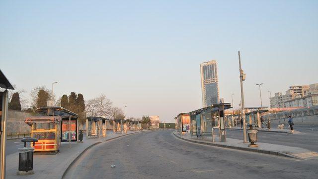 Sokağa çıkma yasağı sonrası İstanbul bomboş kaldı