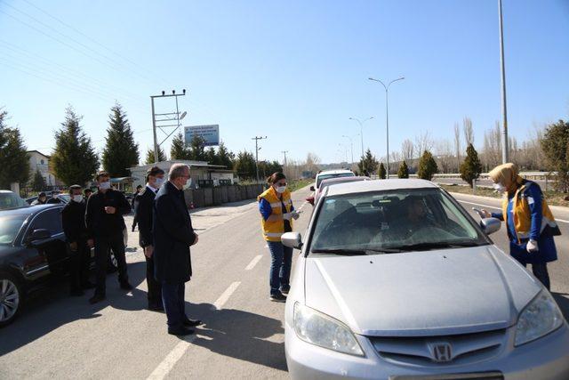 Polisin kuruluş yıl dönümünü uygulama noktasında kutladı