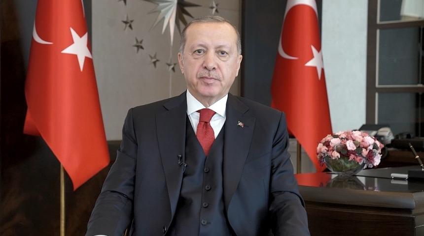 Cumhurbaşkanı Erdoğan Urfa&rsquo;nın kurtuluş yıl d&ouml;n&uuml;m&uuml;n&uuml; kutladı