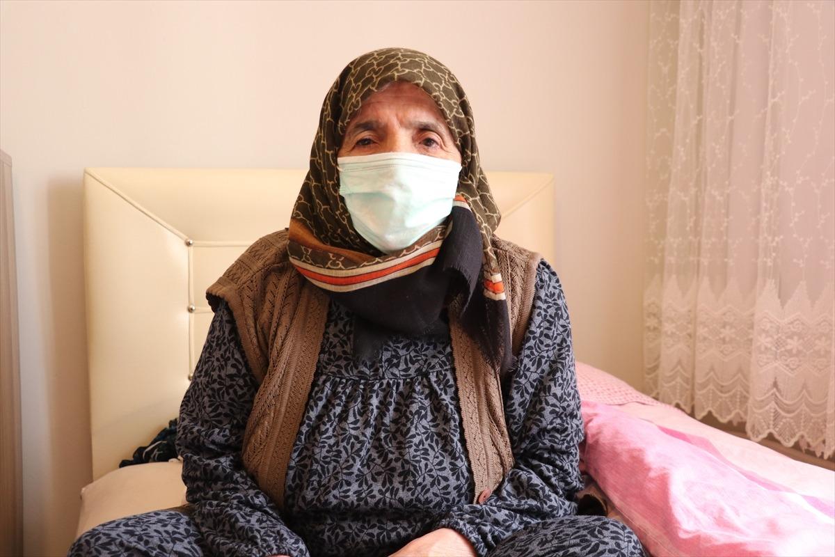 Sivas'ta 81 yaşındaki kadın koronavir&uuml;s&uuml; yendi