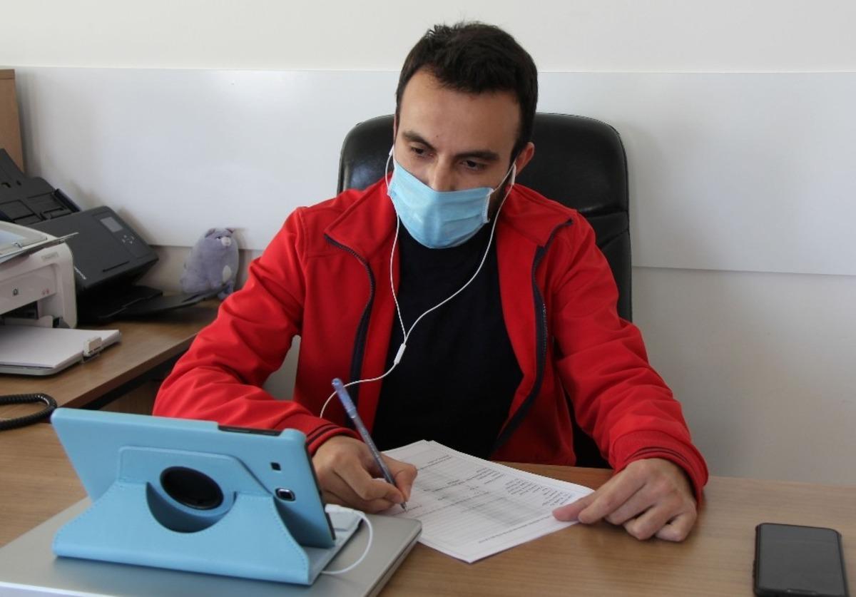 &Ccedil;evrimi&ccedil;i psikososyal destek