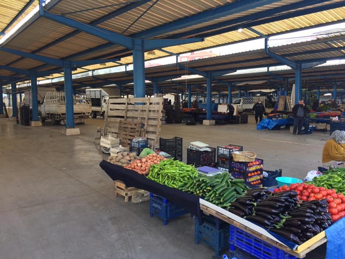 Korona vir&uuml;s&uuml; Osmaneli pazarını y&uuml;zde 90 k&uuml;&ccedil;&uuml;ltt&uuml;