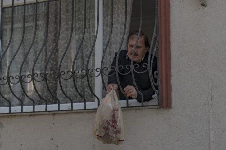 Evlere ekmek dağıtımı başladı! Vali Yerlikaya'dan açıklama G3