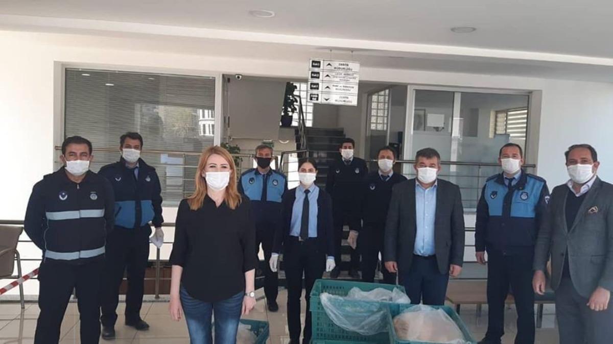 Başkan Doğan ekipleri ile birlikte sahada