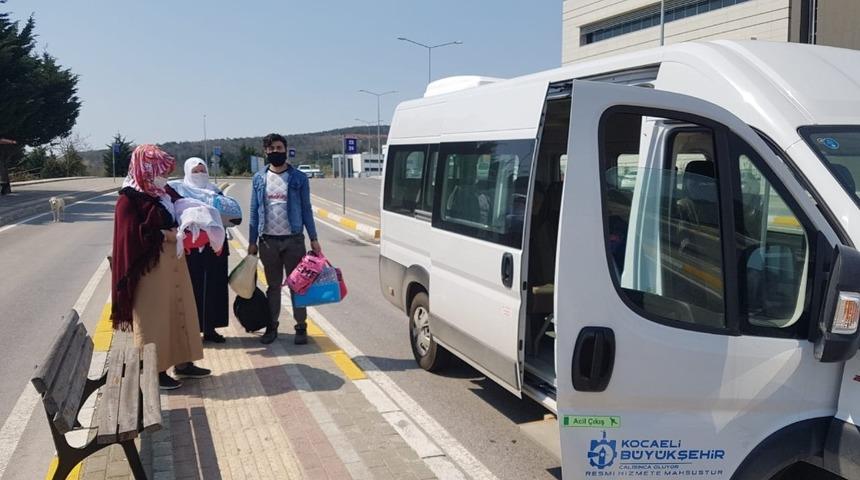 B&uuml;y&uuml;kşehir zabıtası vatandaşları evlerine ulaştırıyor