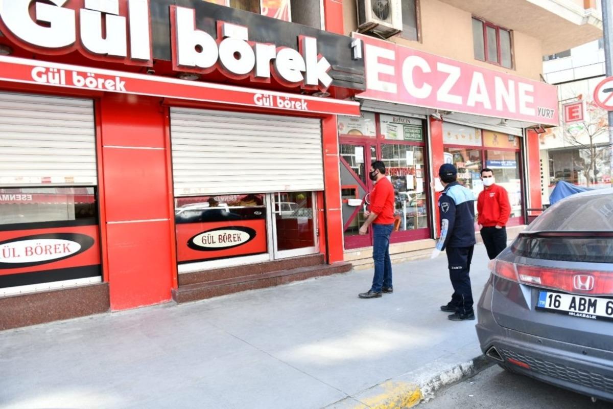 Esenyurt&rsquo;ta kapalı kalması gerek b&ouml;rek&ccedil;i zabıta ekiplerinin denetimine yakalandı
