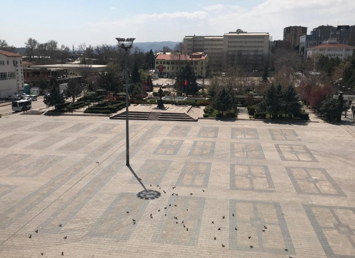 Kırıkkale b&uuml;y&uuml;kşehir olmadığı halde yasağa uydu