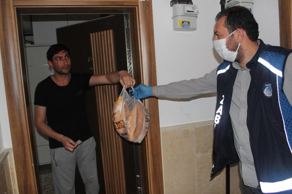 Akyurt&rsquo;ta ekmek dağıtımı